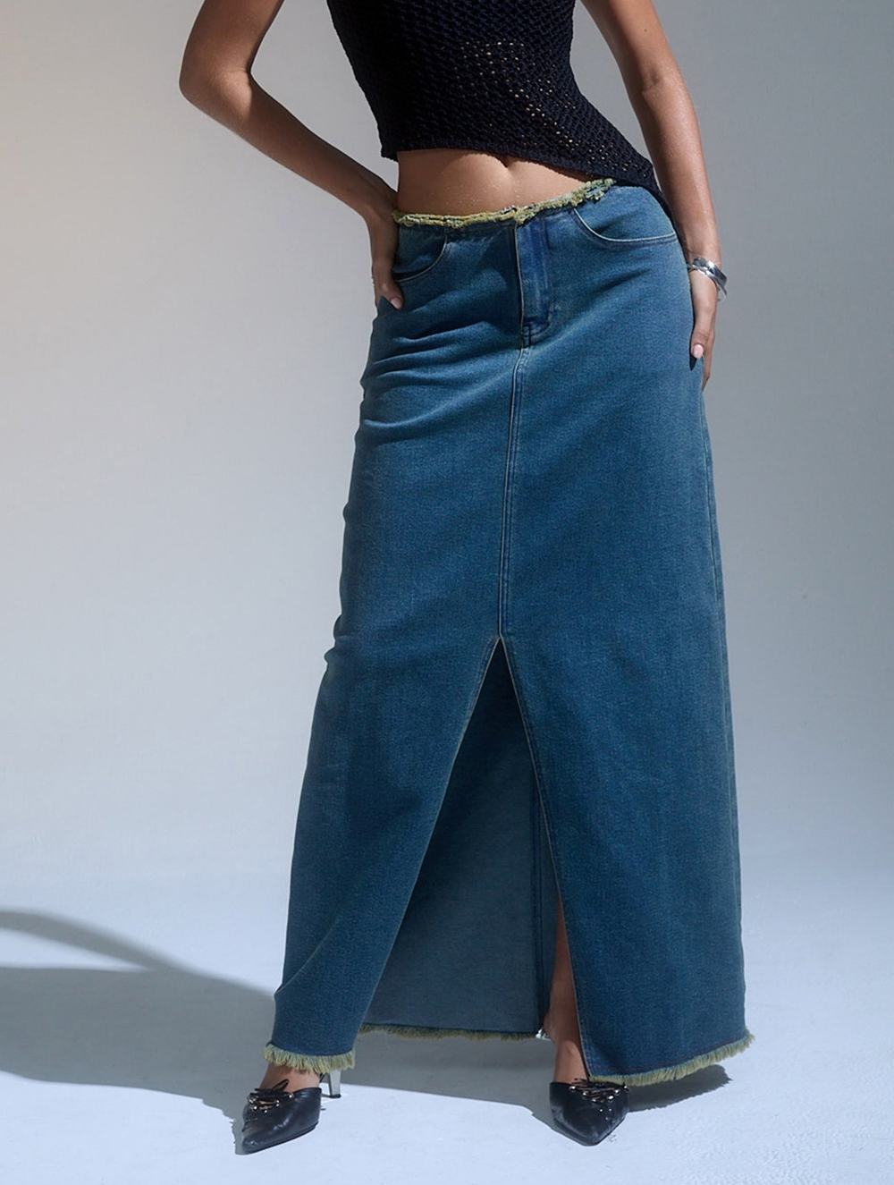 Motel Rocks Zaenap Denim Maxi Skirt Size S Brown Blue Acid Wash Raw Hem Y2K